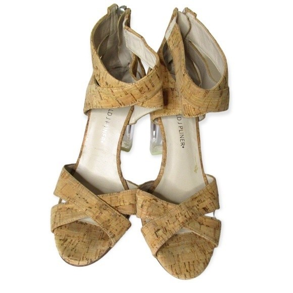 Donald J Pliner Heels Corak and Lucite Heels Size - Picture 2 of 7